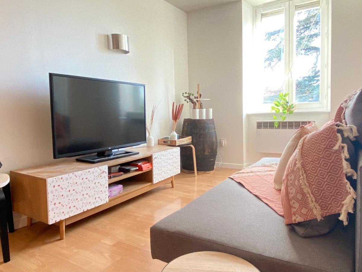 Appartement L'appart&beaujolaise Wifi&netflix En étage Sans Ascenseur En *
